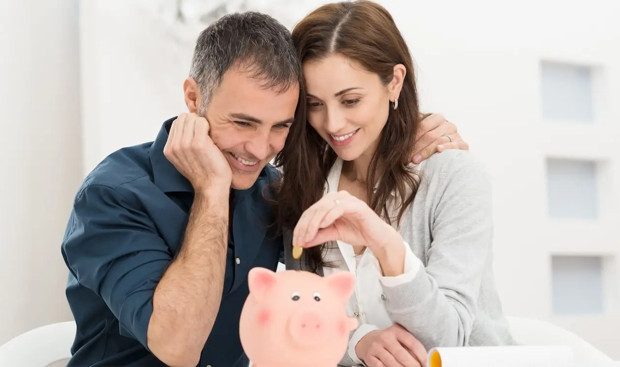 &Eacute;pargner &agrave; deux : comment g&eacute;rer l&rsquo;argent commun sans se disputer