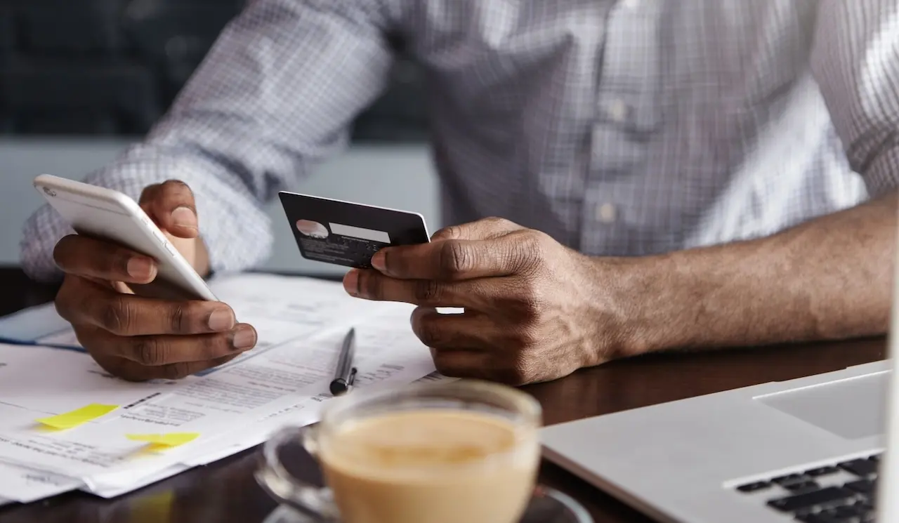 Patrimoine et placements : pourquoi tout commence par un compte bancaire bien choisi